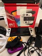 Nintendo Switch oled set, Spelcomputers en Games, Spelcomputers | Nintendo Switch, Switch OLED, Met games, Met 2 controllers, Ophalen of Verzenden