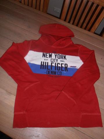 Capuchontrui maat 164 Tommy Hilfiger rood beschikbaar voor biedingen