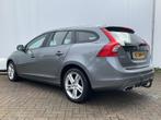 Volvo V60 2.4 D5 Twin Engine Leer+memo Xenon Trekhaak Plug-i, Auto's, Volvo, 1880 kg, 110 €/maand, Origineel Nederlands, Te koop