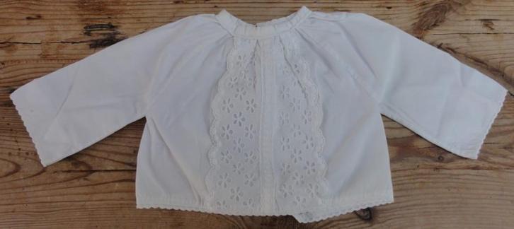 Frans brocante katoenen poppen kleding met broderie, Verzamelen, Poppen, Gebruikt, Kleertjes, Ophalen of Verzenden