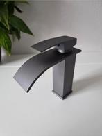 Wastafelkraan, badkamer, grijs, waterval uitloop, mengkraan, Huis en Inrichting, Ophalen of Verzenden, Nieuw, Grijs, Overige typen