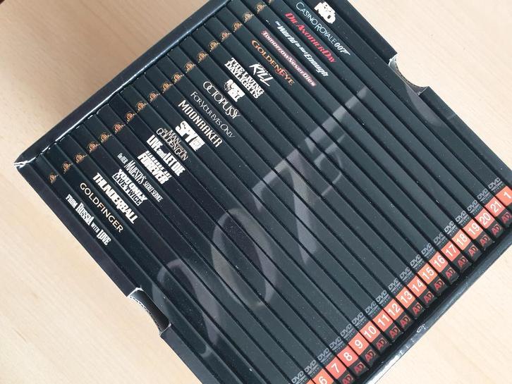 Te koop: mooie DVD-box James Bond, Cd's en Dvd's, Dvd's | Actie, Zo goed als nieuw, Boxset, Vanaf 12 jaar, Ophalen of Verzenden