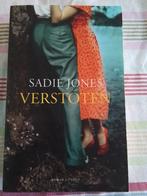 Sadie Jones - Verstoten, Sadie Jones, Ophalen of Verzenden, Zo goed als nieuw