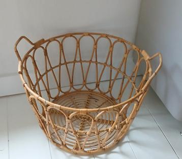 Nieuwe Rotan Mand, (Plaids _Magazines) beschikbaar voor biedingen