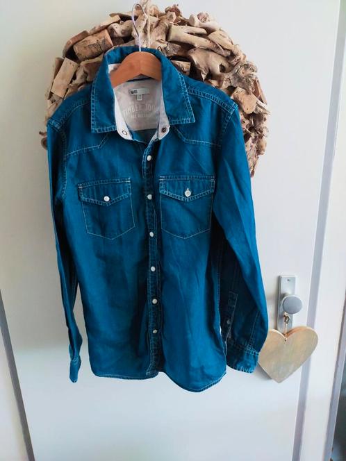 Stoere spijkerblouse maat 146/152 merk We, Kinderen en Baby's, Kinderkleding | Maat 146, Zo goed als nieuw, Jongen, Overhemd of Blouse