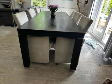 Eettafel donker hout 240 lang beschikbaar voor biedingen