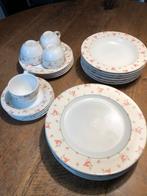 Servies. Engels “wallpaper roses”, Ophalen