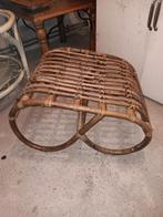 Mooie rotan poef/voeten bankje, Ophalen, Zo goed als nieuw, Hout