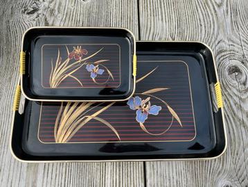 Vintage '70 Dienbladen iris paars Bordeaux beschikbaar voor biedingen
