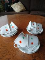 Antiek servies met de hand beschilderd, Ophalen