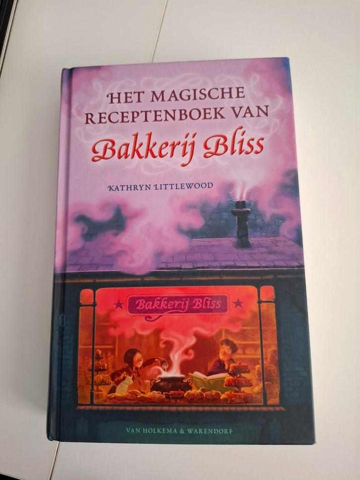 Het magische receptenboek van Bakkerij Bliss, Boeken, Kinderboeken | Jeugd | 10 tot 12 jaar, Zo goed als nieuw, Ophalen of Verzenden