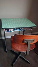 Kinderbureau met stoel en opbergvak, Ophalen, Gebruikt, Bureau