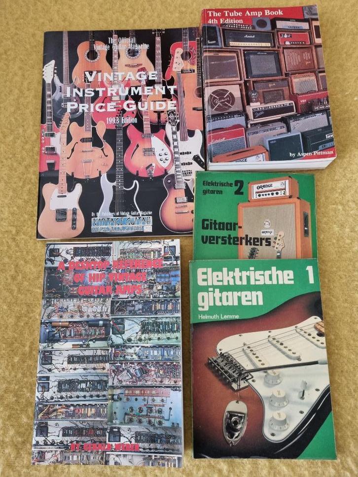 Assorti muziek en gitaarboeken, Boeken, Overige Boeken, Gelezen, Ophalen