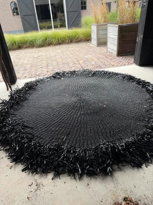 Luxe rond buitenkleet zwart - 220 cm - origineel € 499,--, Huis en Inrichting, Stoffering | Tapijten en Kleden, Zo goed als nieuw