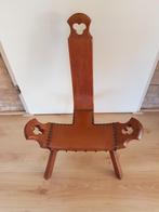 driepoot stoel, origineel meubelstuk, decoratie of gebruik, Antiek en Kunst, Ophalen