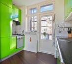 Kitchen, Ophalen