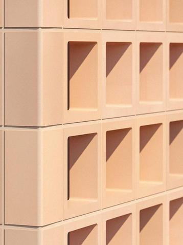 BreezeBlocks    SunBreaks beschikbaar voor biedingen