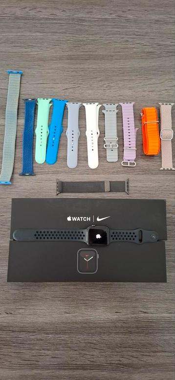 Apple Watch SE 44MM Nike Edition