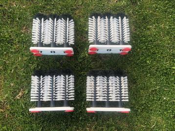 4x spoelborstel beschikbaar voor biedingen