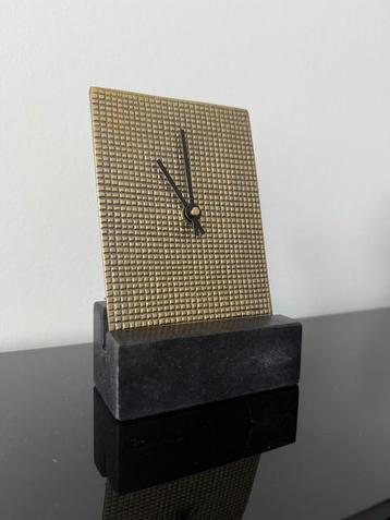 Klok "Pepijn" oud messing aluminium beschikbaar voor biedingen