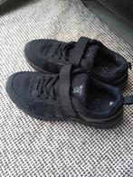 Osaga sportschoenen maat 32, Kinderen en Baby's, Kinderkleding | Schoenen en Sokken, Ophalen of Verzenden, Zo goed als nieuw, Sportschoenen