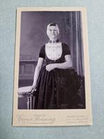 47) CDV KLEDERDRACHT CORN.HENNING MIDDELBURG, Gebruikt, Foto, Klederdracht, Ophalen of Verzenden
