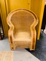 Grote rotan fauteuil pauwstoel peacock chair, Ophalen