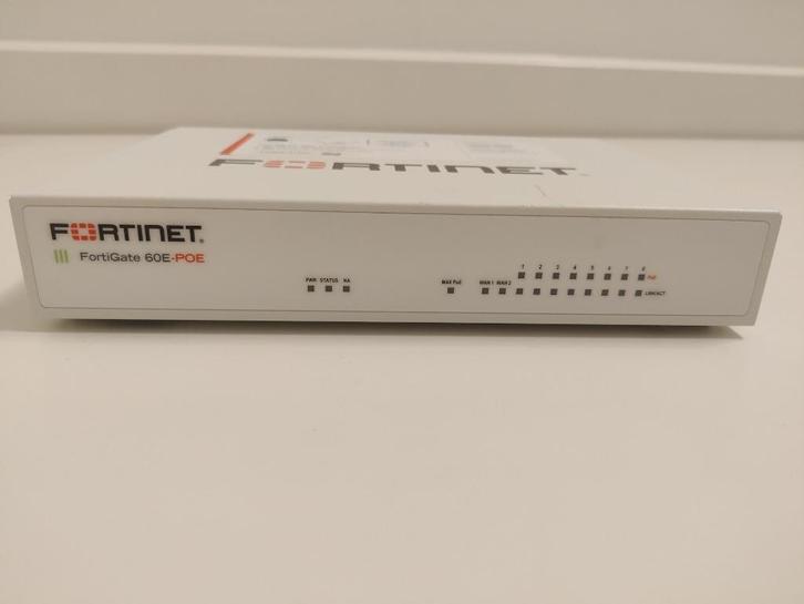 Fortinet FortiGate 60E-POE Firewall – Zeer goede staat, Computers en Software, Routers en Modems, Zo goed als nieuw, Ophalen of Verzenden