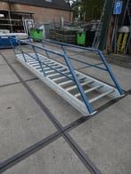 Stalen trap met bordes, Ophalen, Gebruikt, Trap, 2 tot 4 meter