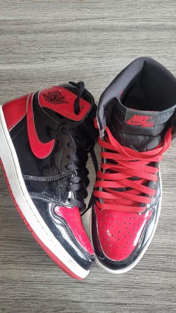jordan 1 maat 44 beschikbaar voor biedingen