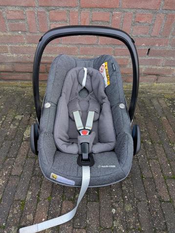 Maxi cosi grijs inclusief 2wayfix beschikbaar voor biedingen