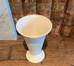WEDGWOOD VAAS, Huis en Inrichting, Woonaccessoires | Vazen, Ophalen of Verzenden, Overige kleuren, Aardewerk of Porselein, Minder dan 50 cm