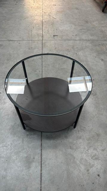 Ronde salon tafel beschikbaar voor biedingen