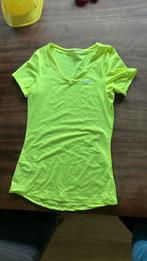 Nike pro neon geel shirt 2x zo goed als nieuw, Geel, Ophalen of Verzenden, Maat 36 (S), Nike pro