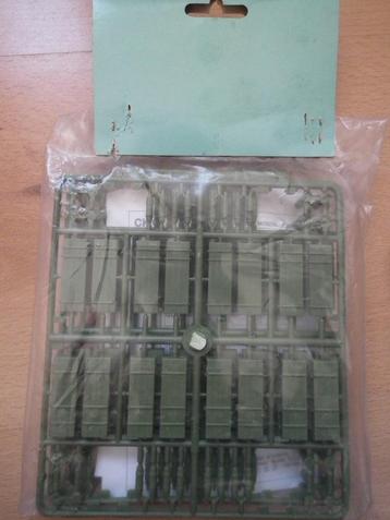 SKIF 503, Russische 122 mm granaten en kisten. 1/35 beschikbaar voor biedingen