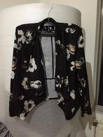 Dunne zomerse blazer Lily White maat S zwart/wit bloemen, Zwart, Ophalen of Verzenden, Zo goed als nieuw, Lily white