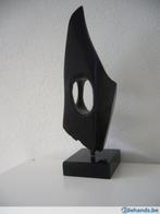 "OUDE SCHOEN" --  BEELD uit STEEN - handwerk., Antiek en Kunst, Kunst | Beelden en Houtsnijwerken, Ophalen