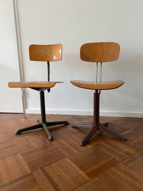 Friso Kramer stoelen, Huis en Inrichting, Stoelen, Zo goed als nieuw, Twee, Hout, Metaal, Overige kleuren, Ophalen