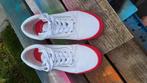 Vans old skool white pink.
Maat 38, Ophalen, Schoenen, Zo goed als nieuw, Vans