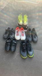 Voetbalschoenen, Sport en Fitness, Voetbal, Maat XS of kleiner, Schoenen, Ophalen of Verzenden, Zo goed als nieuw