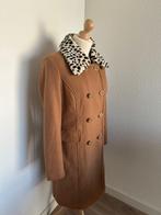 King Louie maat M prachtige bruine jas 377, Maat 38/40 (M), Bruin, Ophalen of Verzenden, Zo goed als nieuw