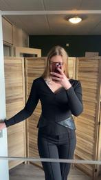 Nikkie Zwarte Top Maat 38 - Zo Goed Als Nieuw!, Ophalen of Verzenden, Zo goed als nieuw, Maat 38/40 (M), Zwart