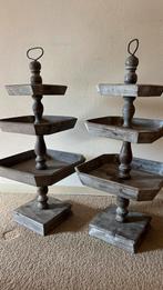 Robuuste houten etagère, H.86 cm, vierkant., Huis en Inrichting, Woonaccessoires | Etagères, Ophalen of Verzenden, Gebruikt