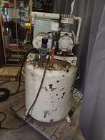 Luchtcompressor oud model op krachtstroom, Doe-het-zelf en Verbouw, Compressors, Ophalen, Gebruikt, 200 tot 400 liter/min, 6 tot 10 bar