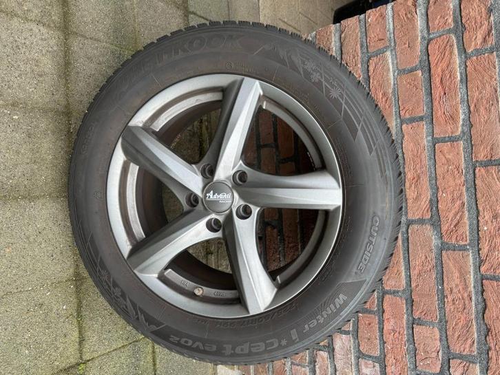 Lichtmetalen velgen + winterband, Auto-onderdelen, Banden en Velgen, Banden en Velgen, Winterbanden, 17 inch, 225 mm, Personenwagen