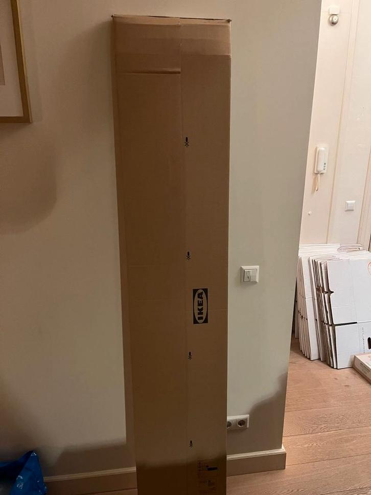Deur billy kast ikea gratis, Huis en Inrichting, Kasten | Boekenkasten, Nieuw, Minder dan 50 cm, 200 cm of meer, Minder dan 25 cm