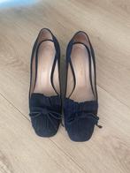 Donkerblauwe pumps met blokhak mt 38 Eva Luna, Pumps, Blauw, Ophalen of Verzenden, Gedragen