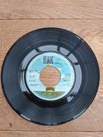 # 0604	Racey	Some gils, Gebruikt, 7 inch, Single, Ophalen of Verzenden