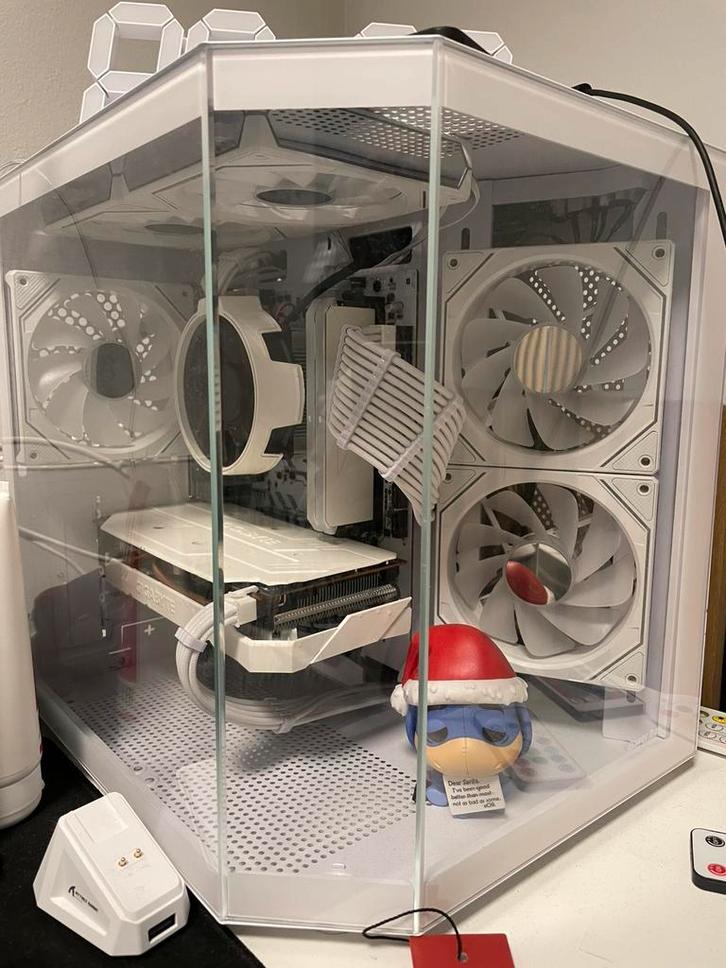 Gaming pc, Spelcomputers en Games, Games | Pc, Zo goed als nieuw, 1 speler, Vanaf 12 jaar, Online, Ophalen