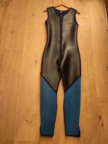 Surfpak, heren beschikbaar voor biedingen